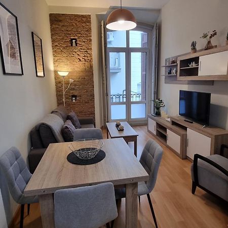 Rosa 2 Bedrooms In City Center Малага Екстериор снимка