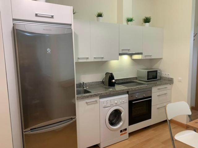 Rosa 2 Bedrooms In City Center Малага Екстериор снимка