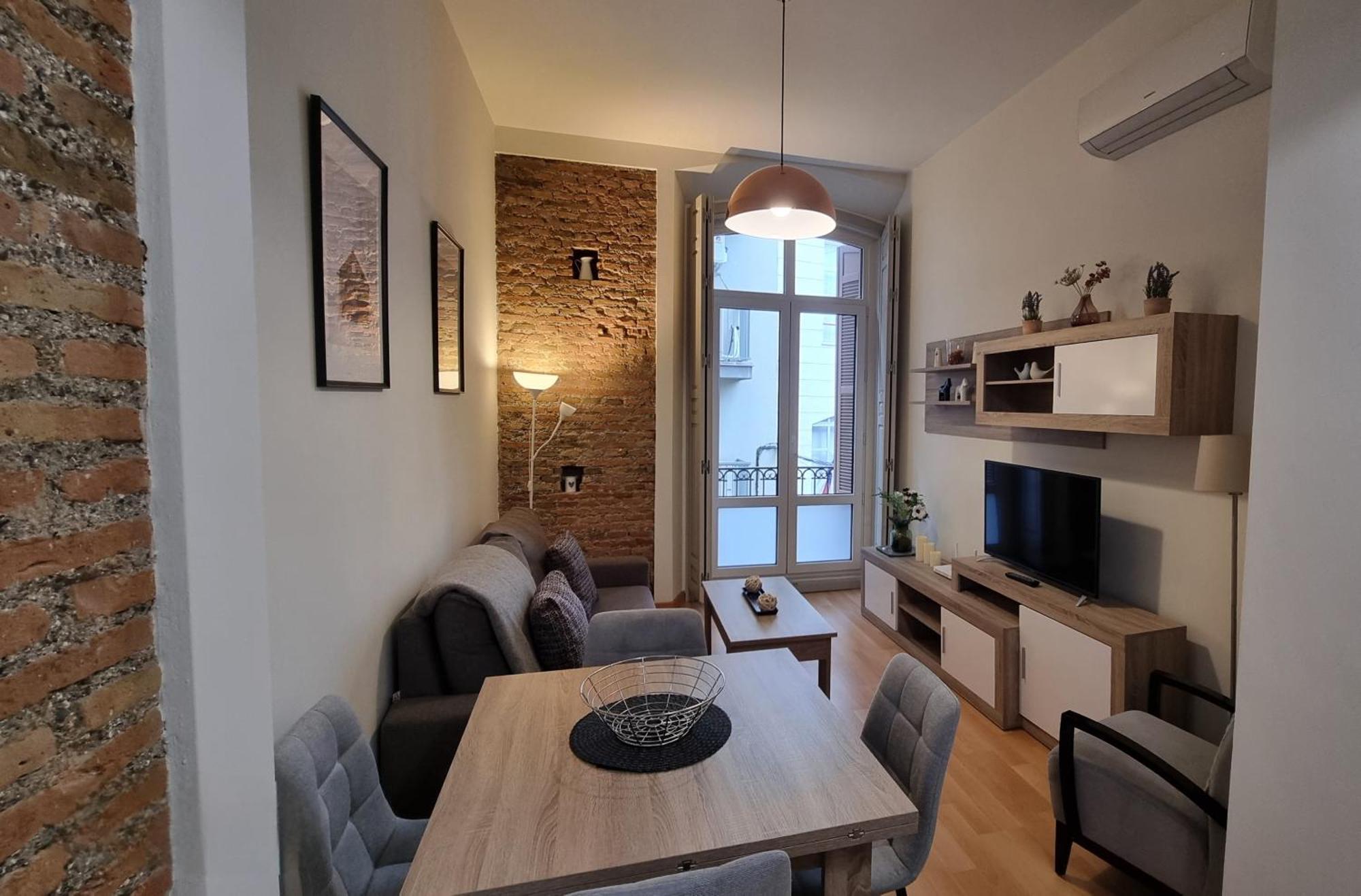 Rosa 2 Bedrooms In City Center Малага Екстериор снимка