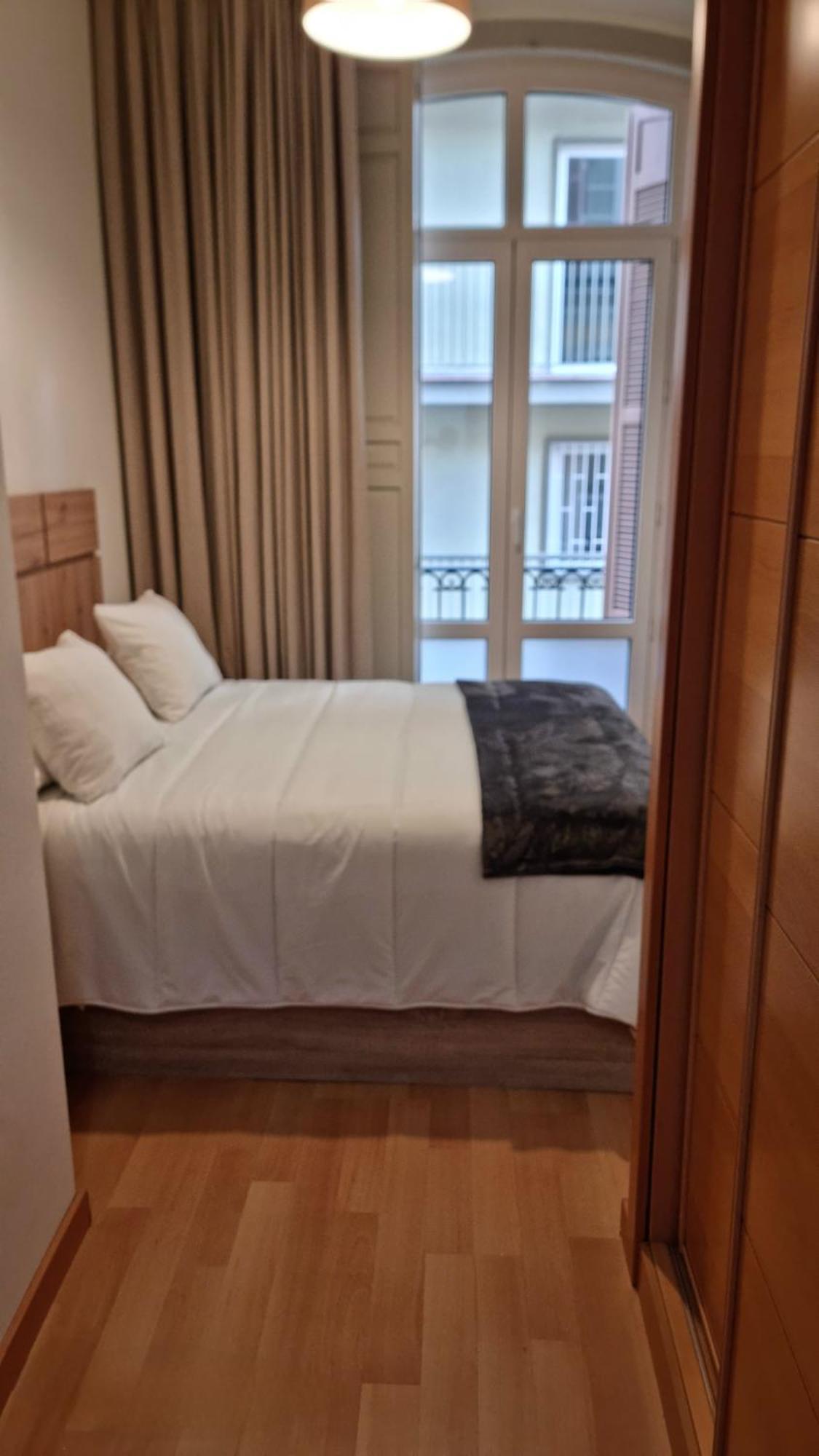 Rosa 2 Bedrooms In City Center Малага Екстериор снимка