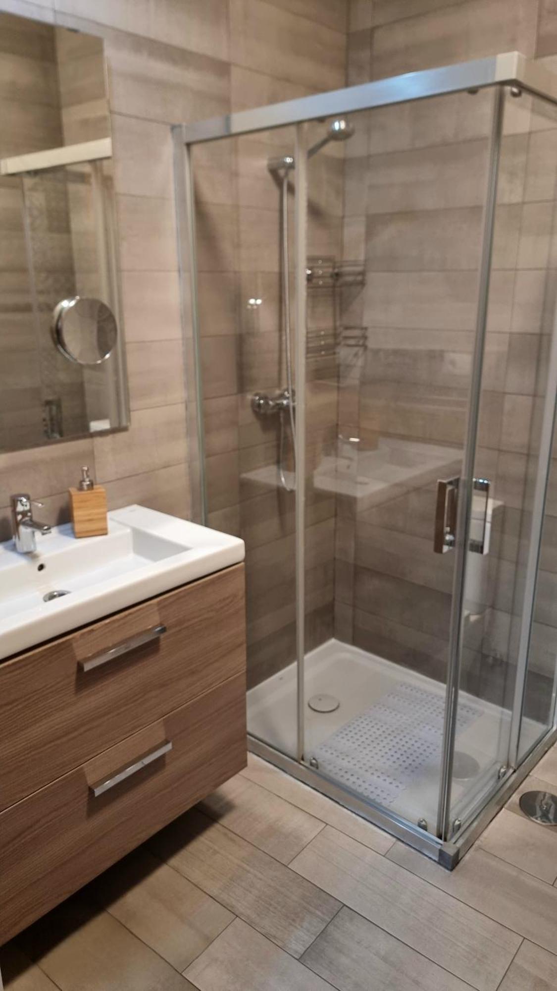 Rosa 2 Bedrooms In City Center Малага Екстериор снимка
