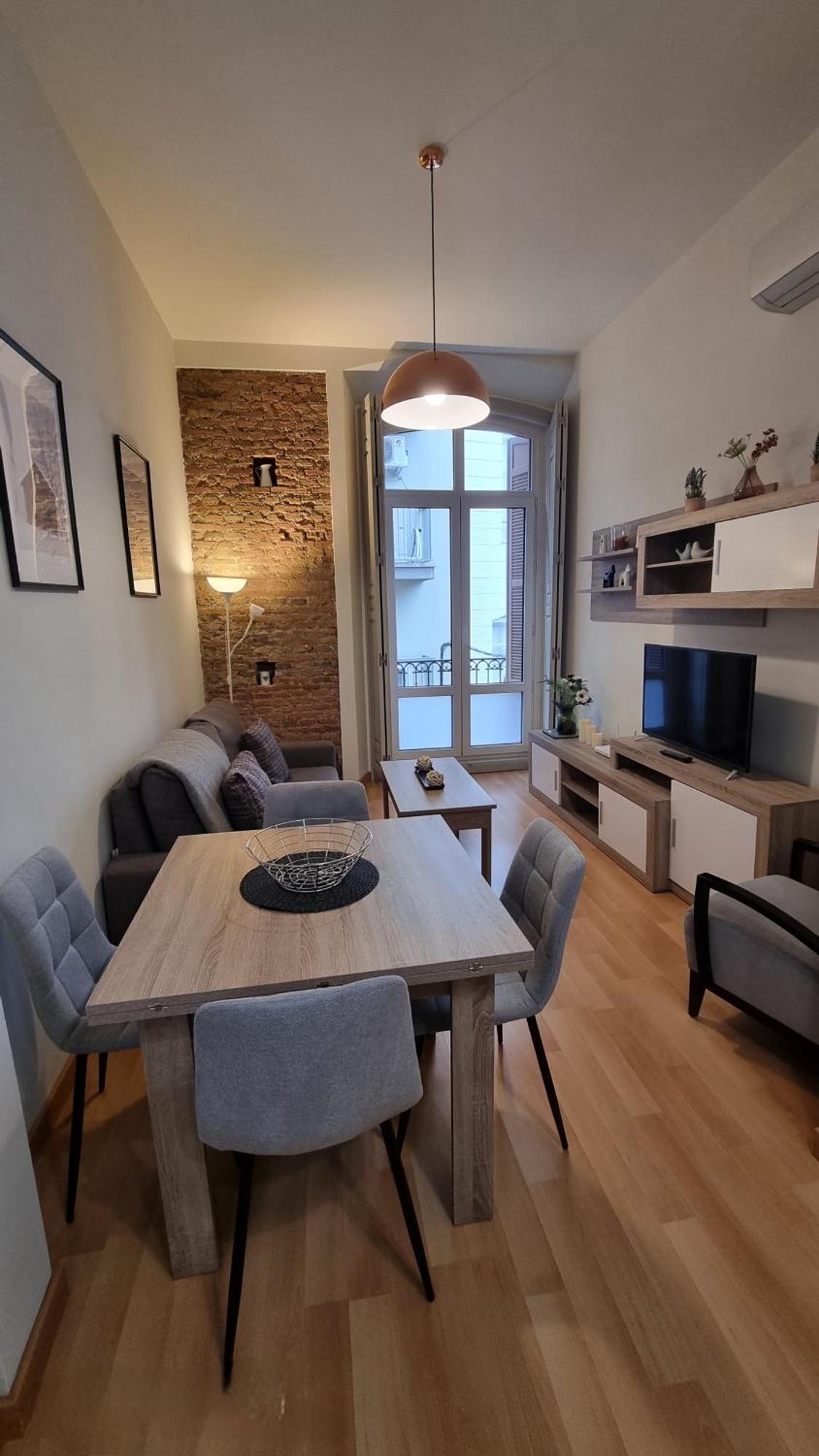 Rosa 2 Bedrooms In City Center Малага Екстериор снимка