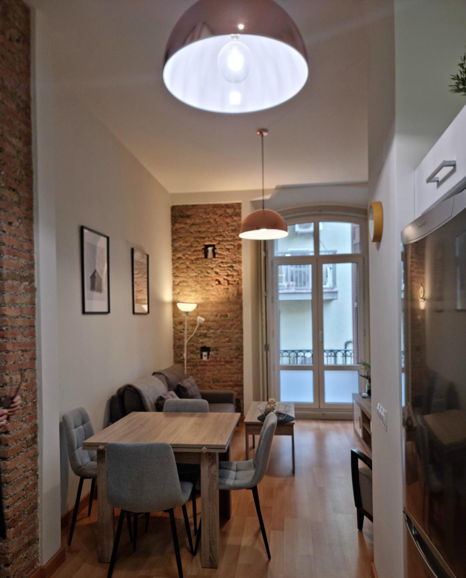 Rosa 2 Bedrooms In City Center Малага Екстериор снимка
